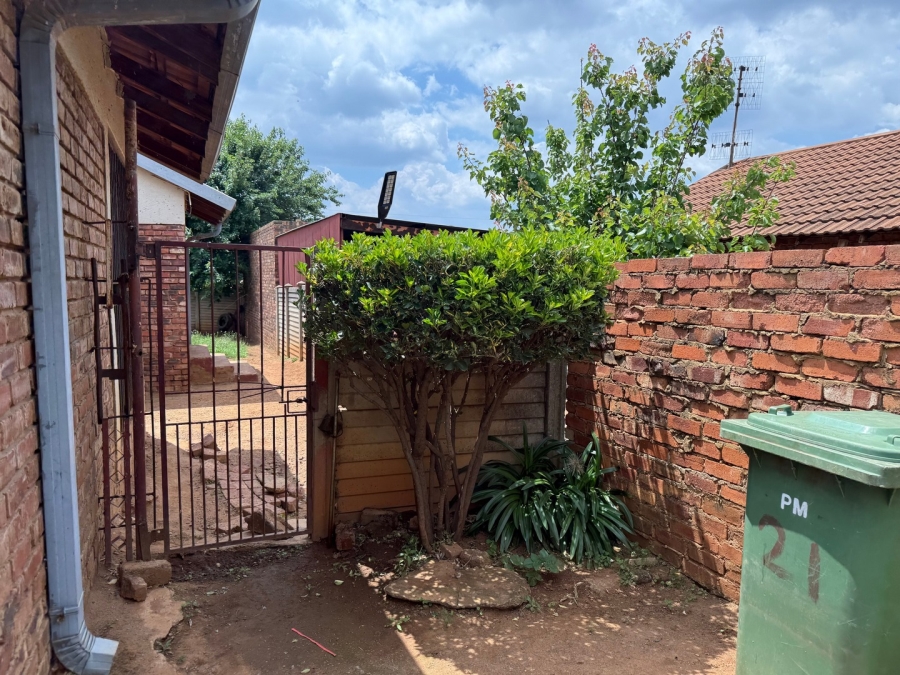 2 Bedroom Property for Sale in Mohadin North West